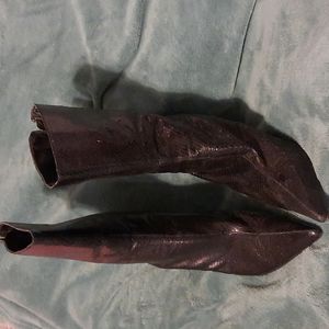 SALE. Palomino Black Skinskin Texture Mid Calf Ladys Boots, Size 8B, Zipbk, 4 in